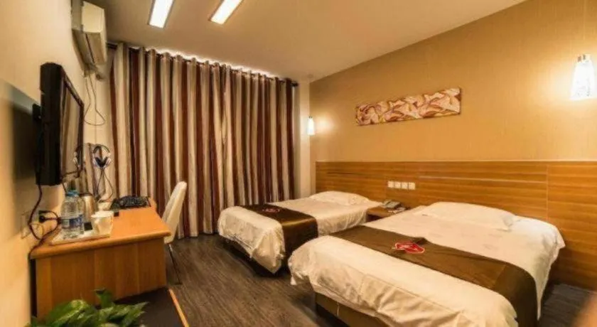 Bed in Thank Inn Plus Hotel Wuxi Xishan District Leather City