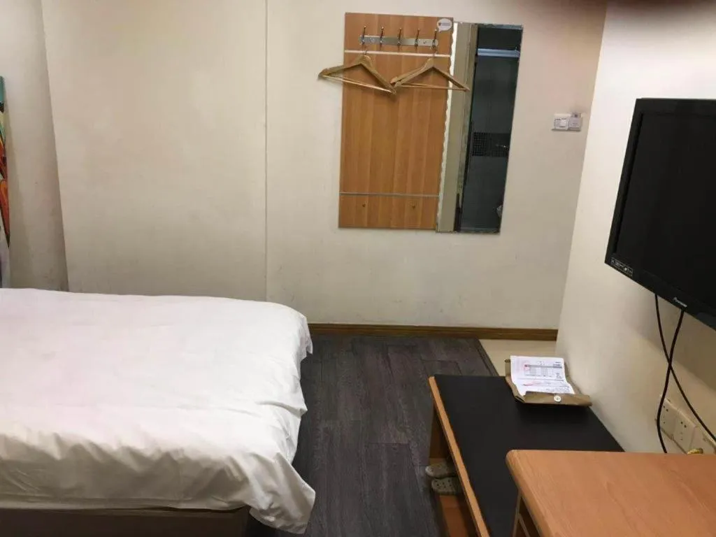 Bed in Thank Inn Plus Hotel Wuxi Xishan District Leather City