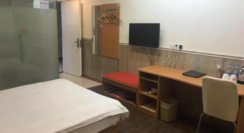 Bed in Thank Inn Plus Hotel Wuxi Xishan District Leather City