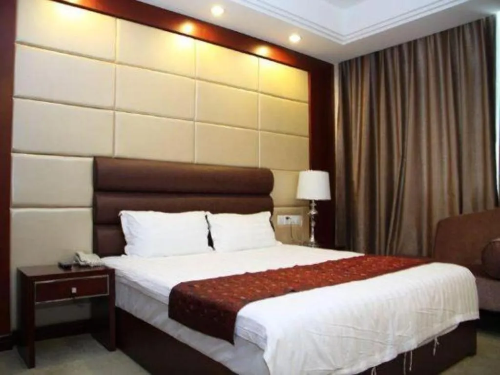 Bed in Shanghai Dikang Boutique Hotel