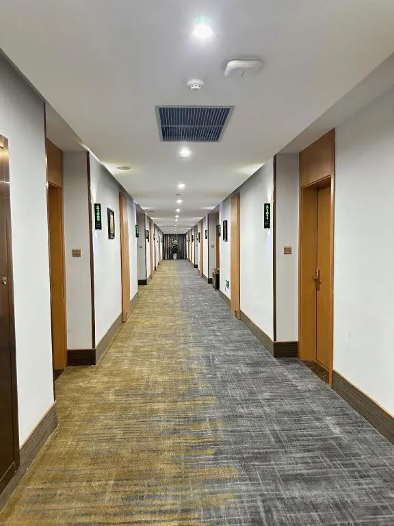 GreenTree Inn Ningbo Hangzhou Wan New District Lishi Square Business Hotel