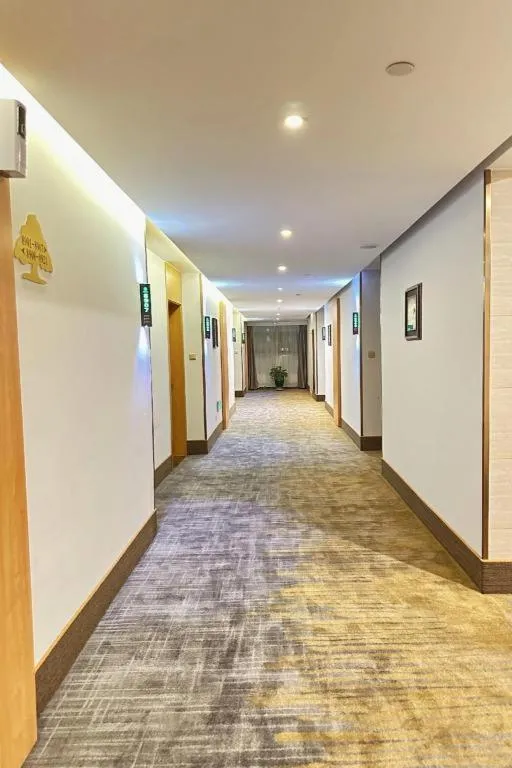 GreenTree Inn Ningbo Hangzhou Wan New District Lishi Square Business Hotel