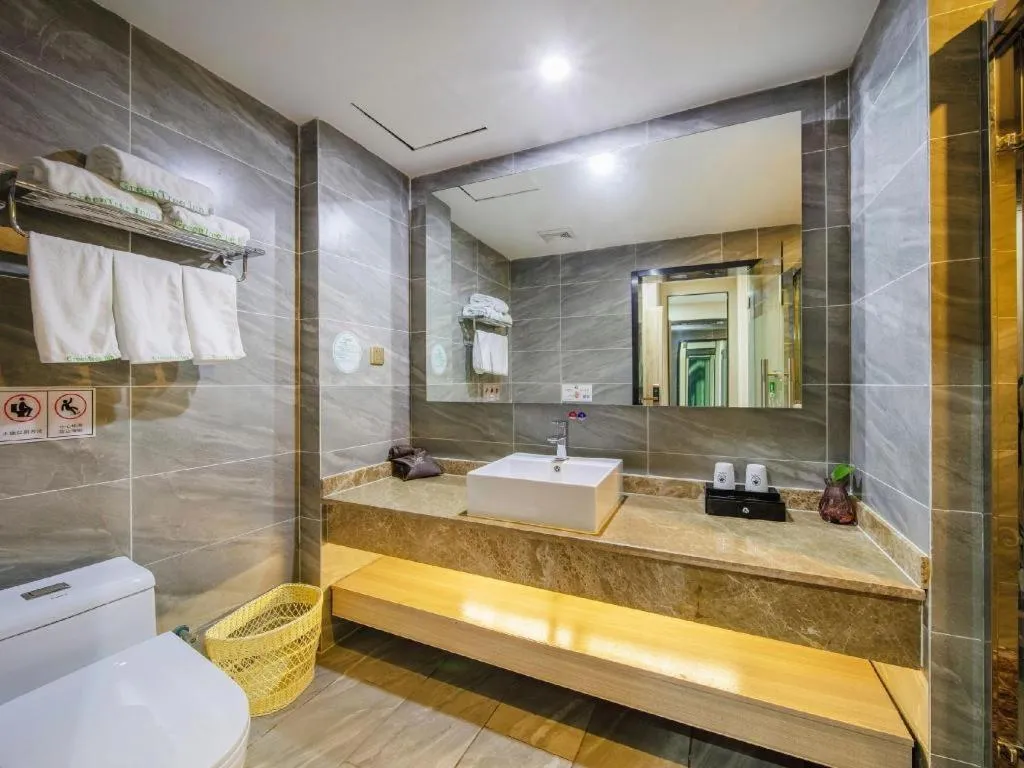 GreenTree Inn Ningbo Hangzhou Wan New District Lishi Square Business Hotel