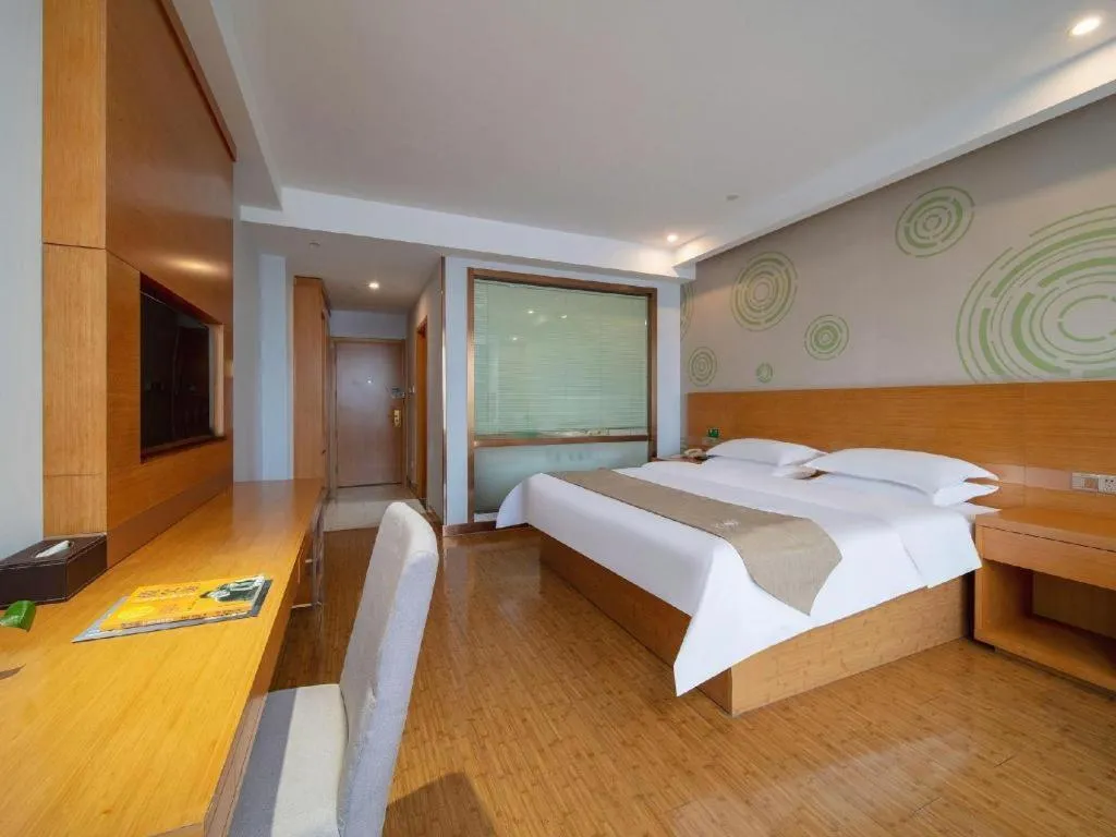 Bed in GreenTree Inn Ningbo Hangzhou Wan New District Lishi Square Business Hotel