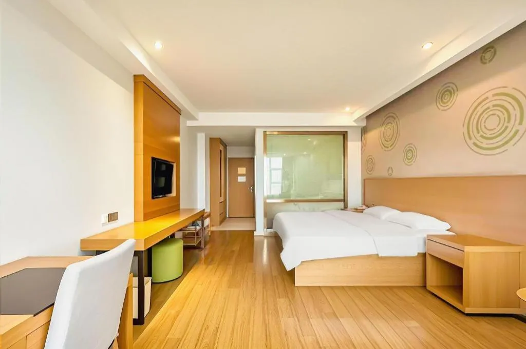 Bed in GreenTree Inn Ningbo Hangzhou Wan New District Lishi Square Business Hotel