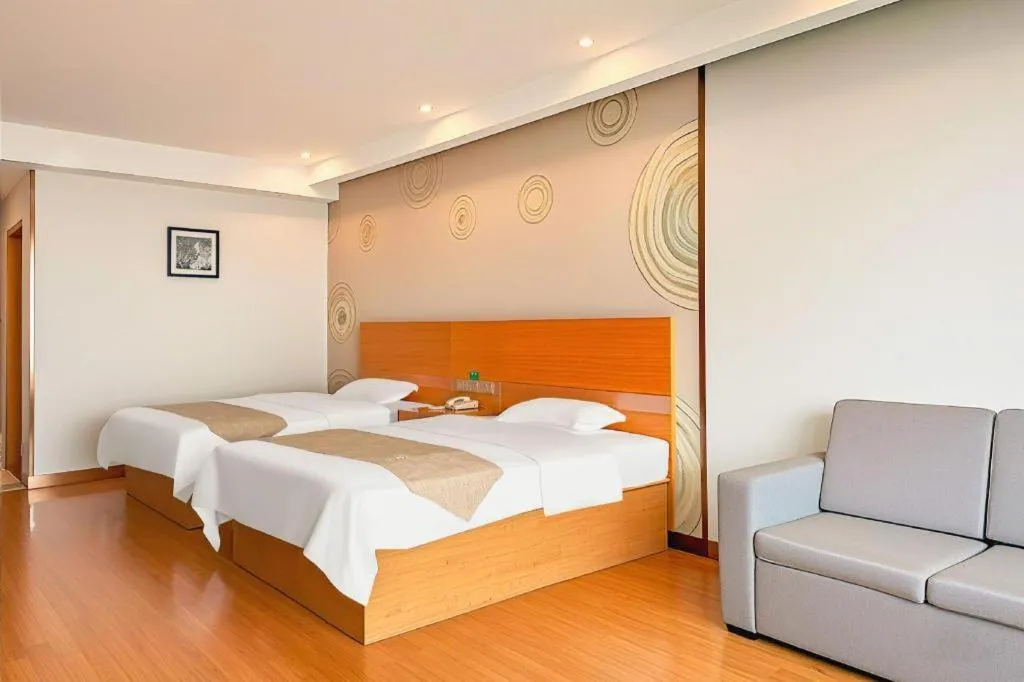 Bed in GreenTree Inn Ningbo Hangzhou Wan New District Lishi Square Business Hotel