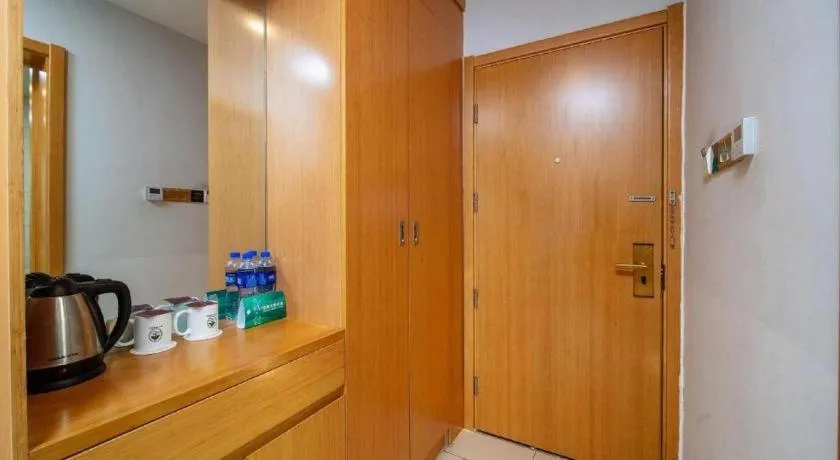 GreenTree Inn Ningbo Hangzhou Wan New District Lishi Square Business Hotel