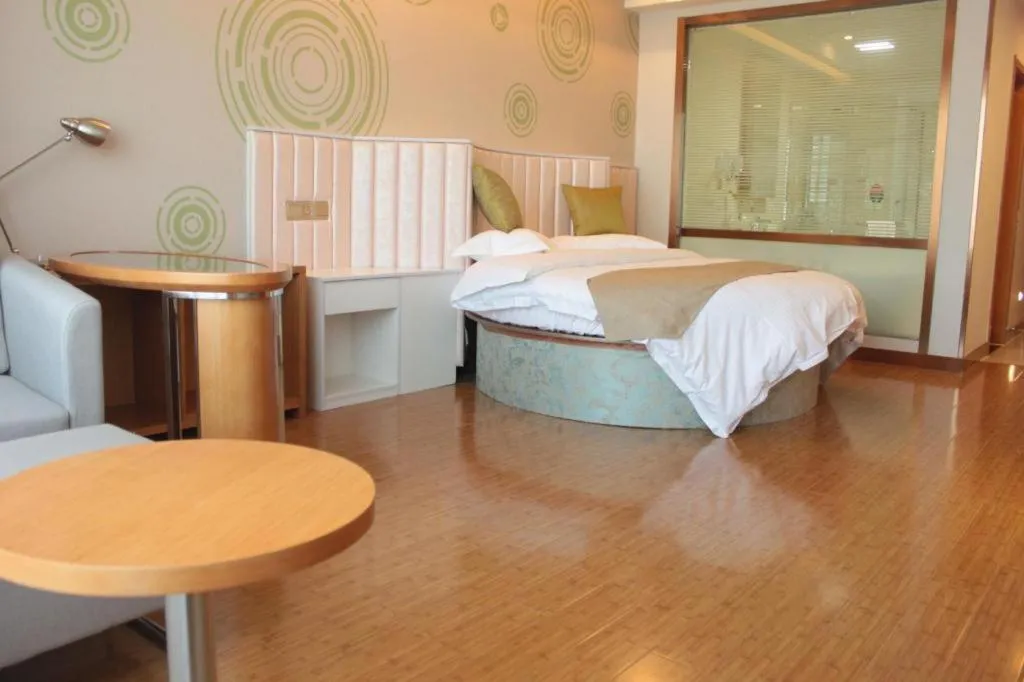 Bed in GreenTree Inn Ningbo Hangzhou Wan New District Lishi Square Business Hotel