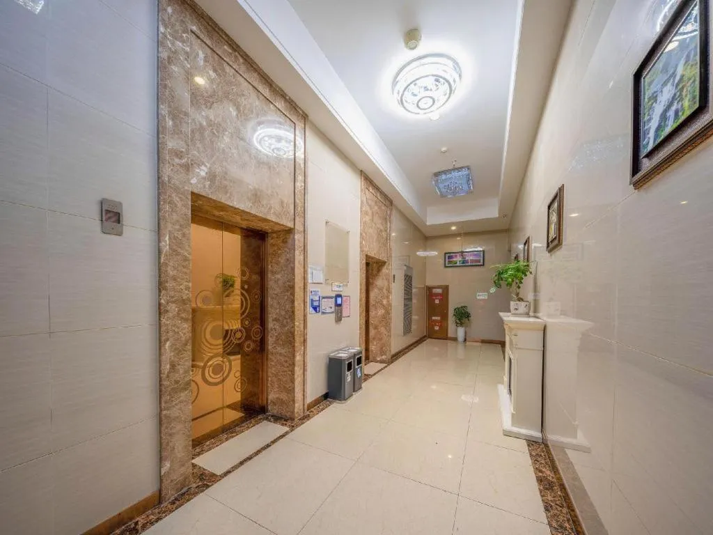 GreenTree Inn Ningbo Hangzhou Wan New District Lishi Square Business Hotel