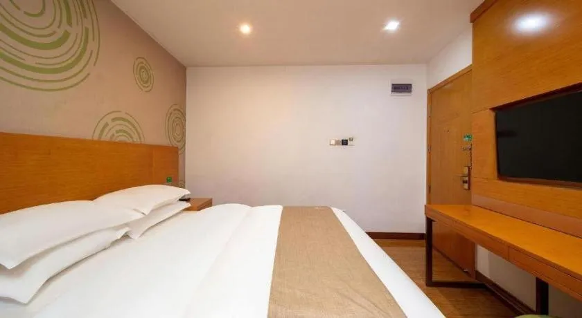 Bed in GreenTree Inn Ningbo Hangzhou Wan New District Lishi Square Business Hotel