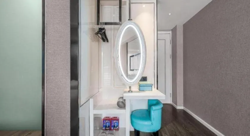 Xana Hotelle Chongqing Jiefangbei Center Branch