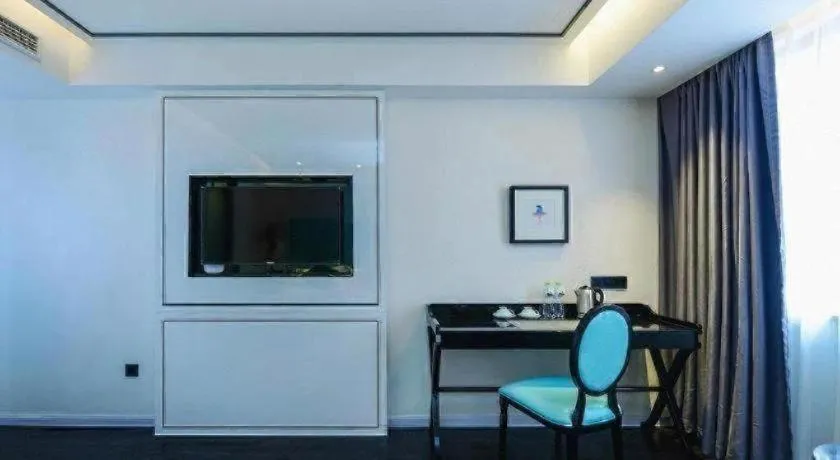 Xana Hotelle Chongqing Jiefangbei Center Branch