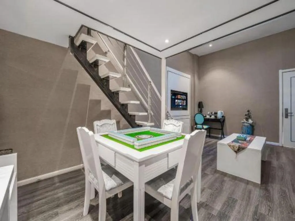 Xana Hotelle Chongqing Jiefangbei Center Branch