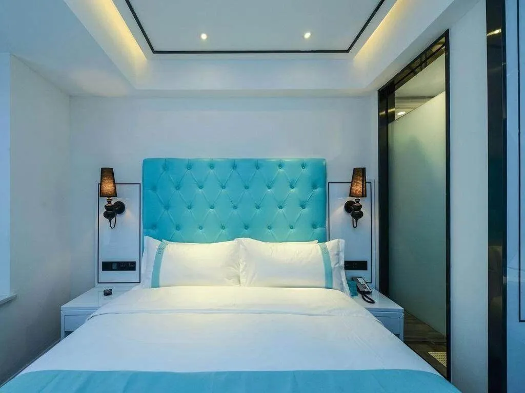 Bed in Xana Hotelle Chongqing Jiefangbei Center Branch