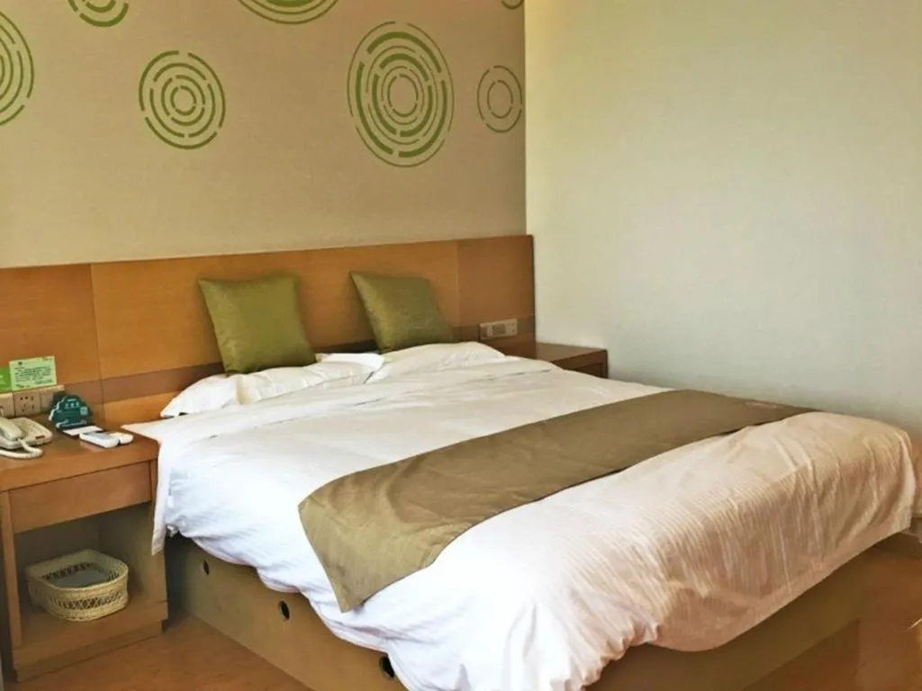 Bed in GreenTree Inn Ningbo Ninghai Beidou North Road Express Hotel