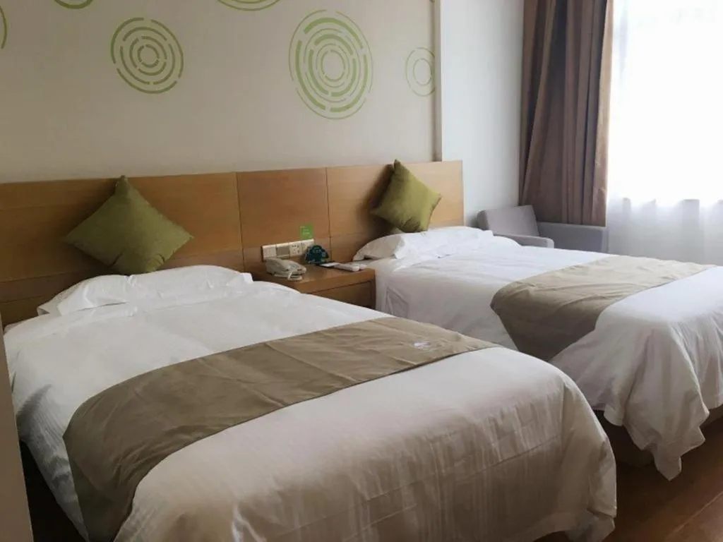 Bed in GreenTree Inn Ningbo Ninghai Beidou North Road Express Hotel