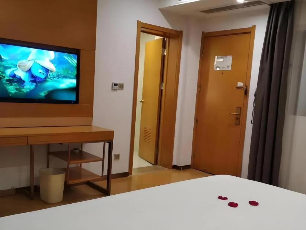 Bed in GreenTree Inn Anqing Yuexixian Wenquan Branch