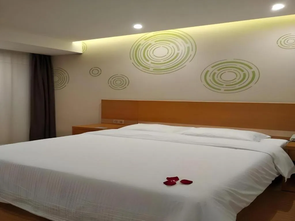 Bed in GreenTree Inn Anqing Yuexixian Wenquan Branch