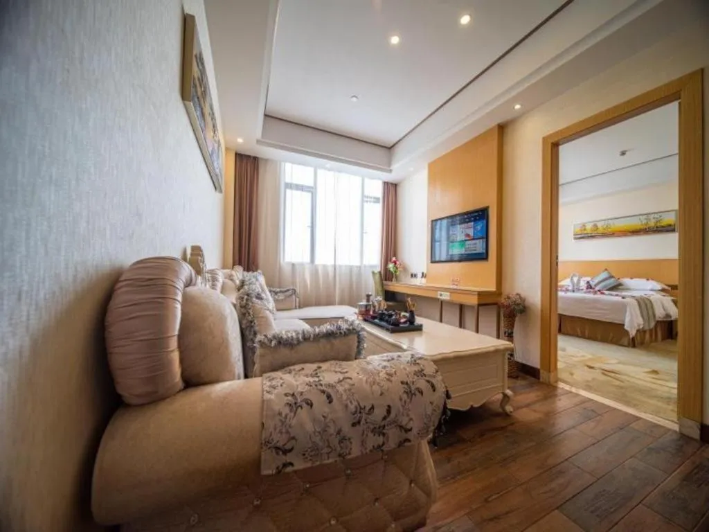 Bed in GreenTree Alliance Foshan West Station Luowu Road Hotel