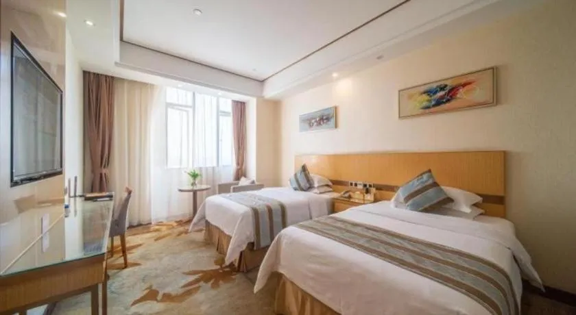 Bed in GreenTree Alliance Foshan West Station Luowu Road Hotel