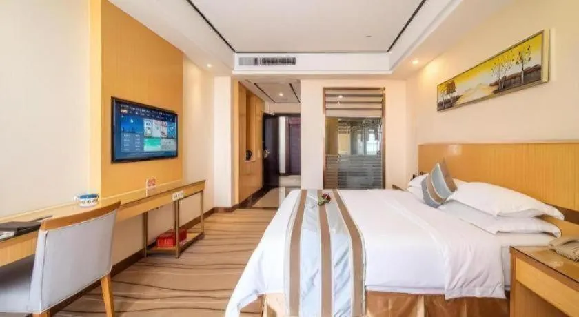 Bed in GreenTree Alliance Foshan West Station Luowu Road Hotel