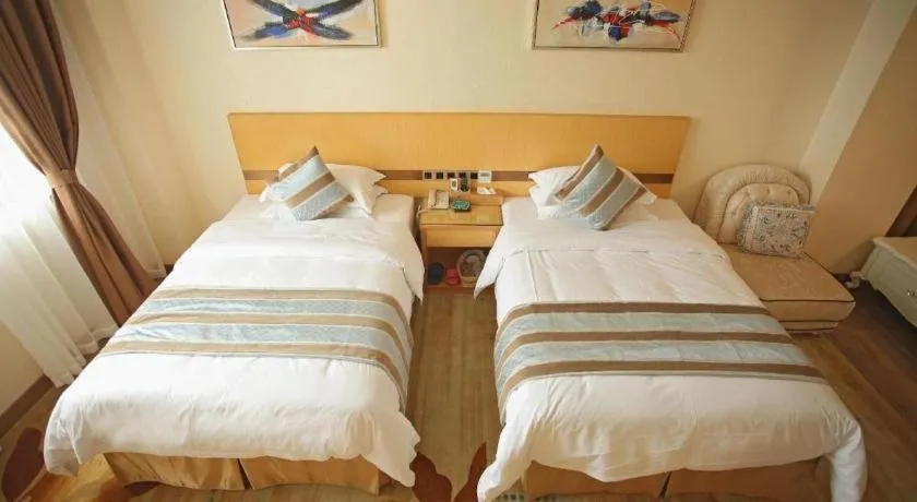 Bed in GreenTree Alliance Foshan West Station Luowu Road Hotel