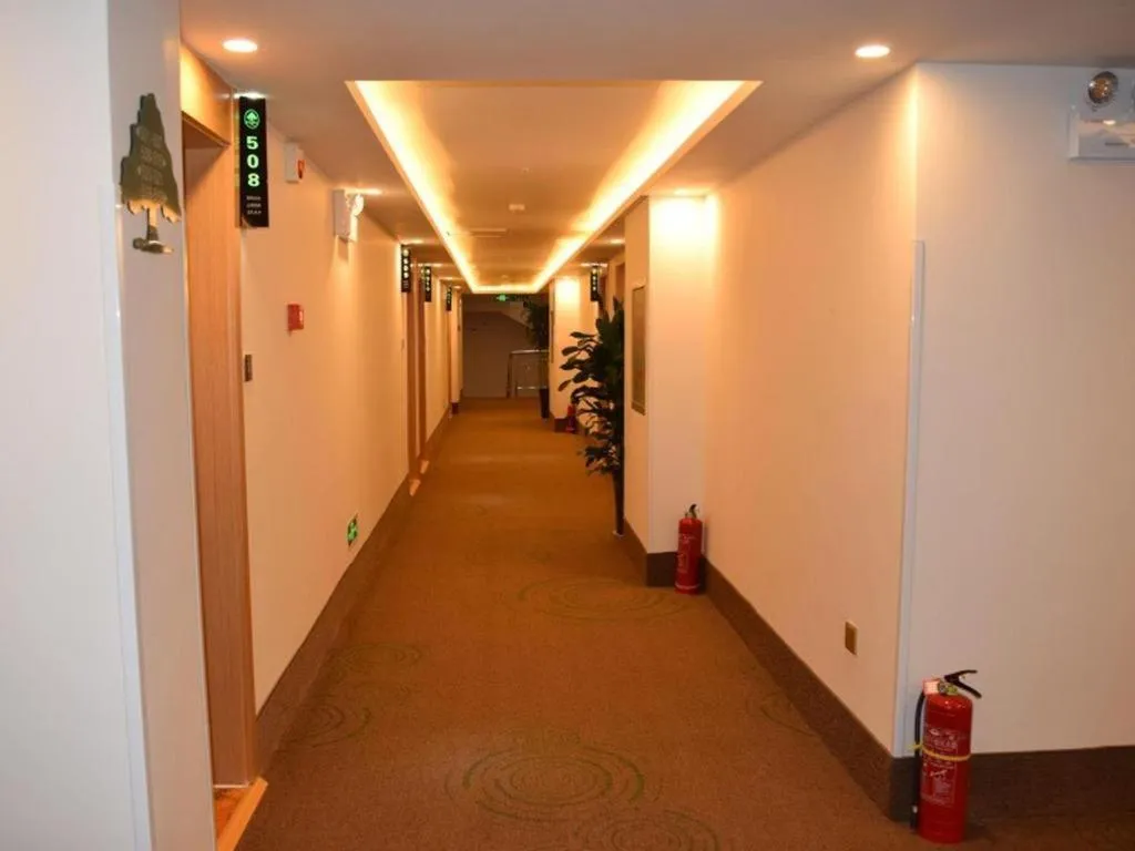 GreenTree Inn Zhengzhou Xinzheng City Longhu Town Xiangyun Road Express Hotel