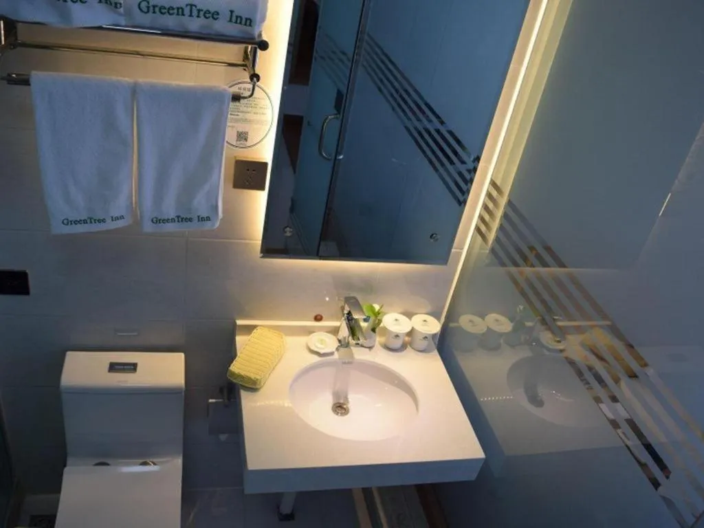 GreenTree Inn Zhengzhou Xinzheng City Longhu Town Xiangyun Road Express Hotel