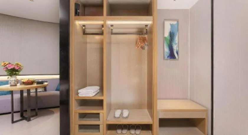 Bed in Echarm Hotel Wuxi Zhongnan Road Ancient Canal