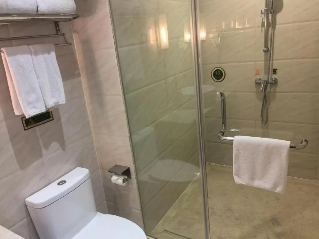 Vienna 3 Best Shanghai Baoshan Fengxiang Road