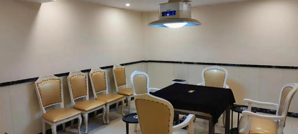 Vienna 3 Best Shanghai Baoshan Fengxiang Road