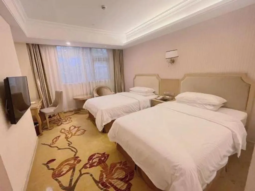 Bed in Vienna 3 Best Shanghai Baoshan Fengxiang Road