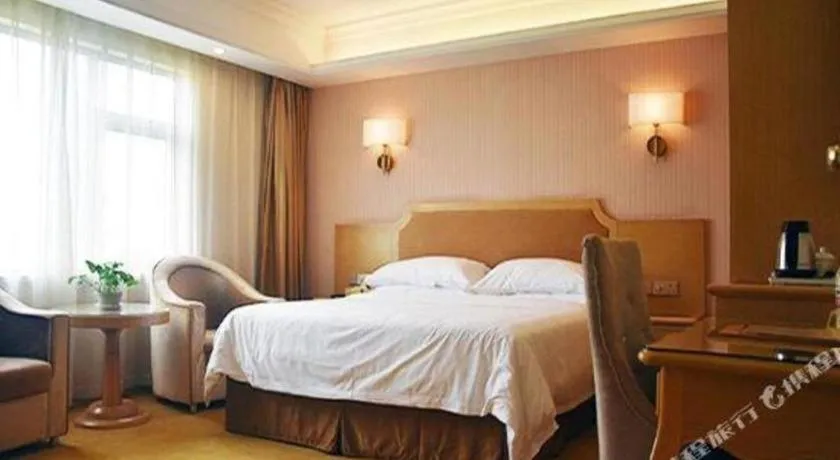 Bed in Vienna 3 Best Shanghai Baoshan Fengxiang Road