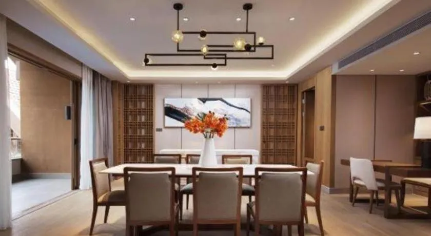 La Fountain Hotel & Resort Sanya