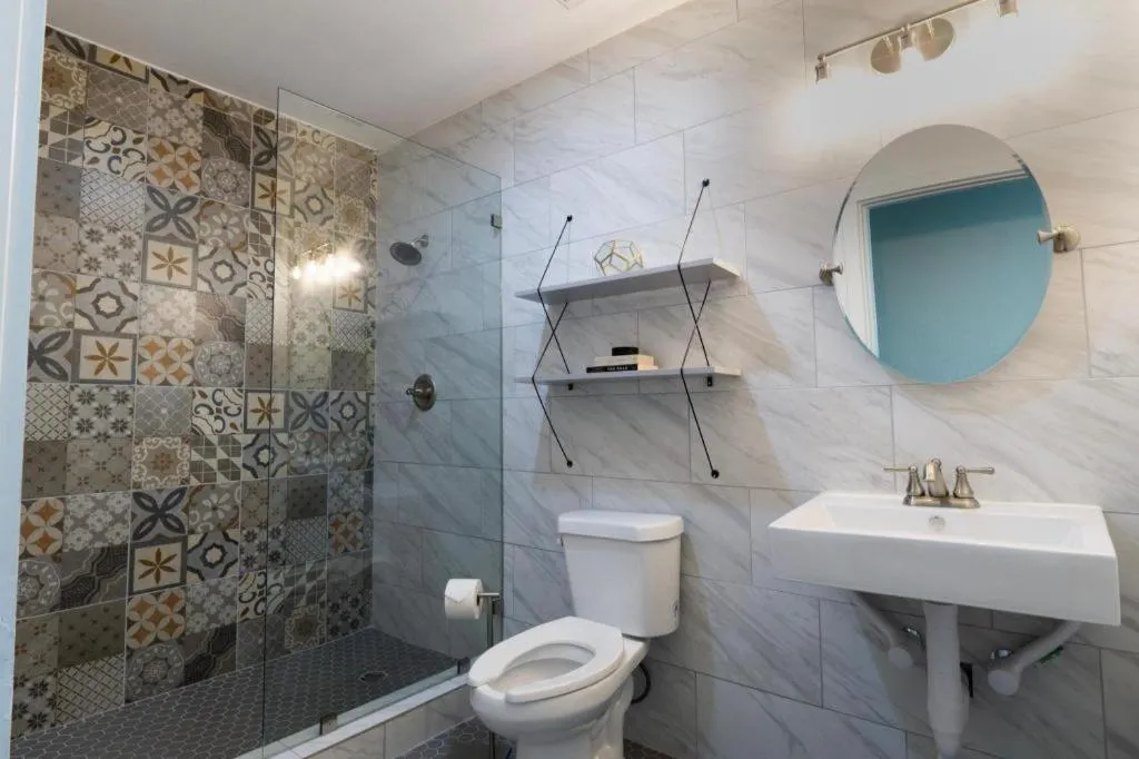 Deep Ellum Hostel - Adults Only