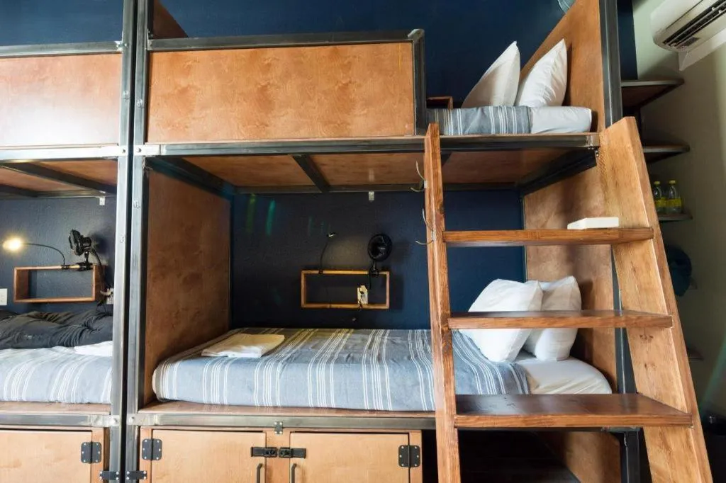 Bed in Deep Ellum Hostel - Adults Only