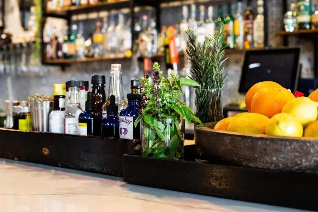 Deep Ellum Hostel - Adults Only