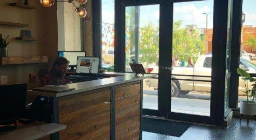 Deep Ellum Hostel - Adults Only