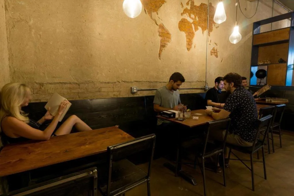 Deep Ellum Hostel - Adults Only