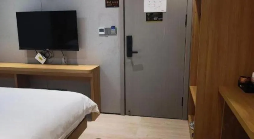 Bed in Magnotel Hotel Huizhou South Station Branch