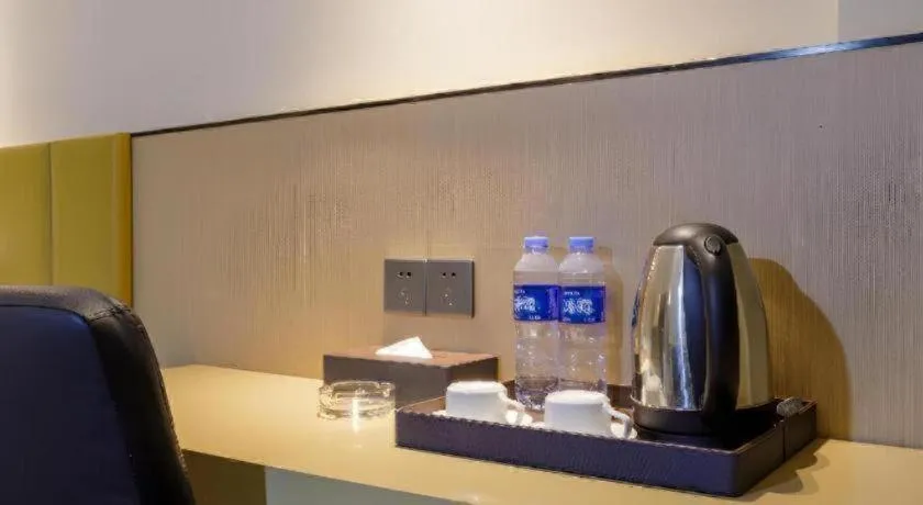 Jingtu hotel zhanjiang dingsheng plaza store