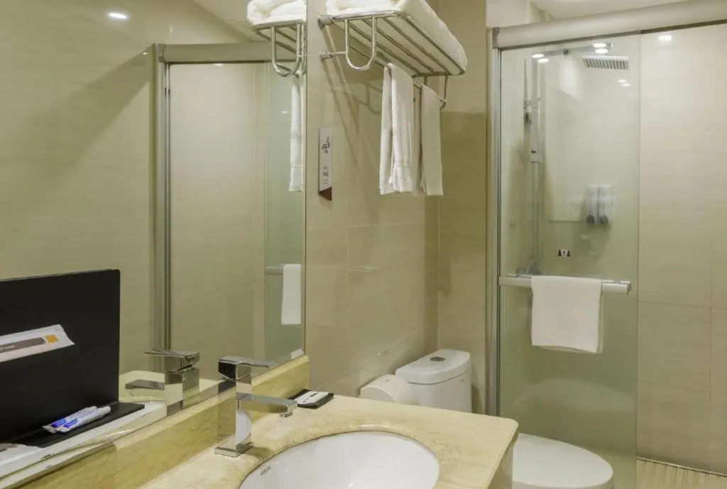 Jingtu hotel zhanjiang dingsheng plaza store