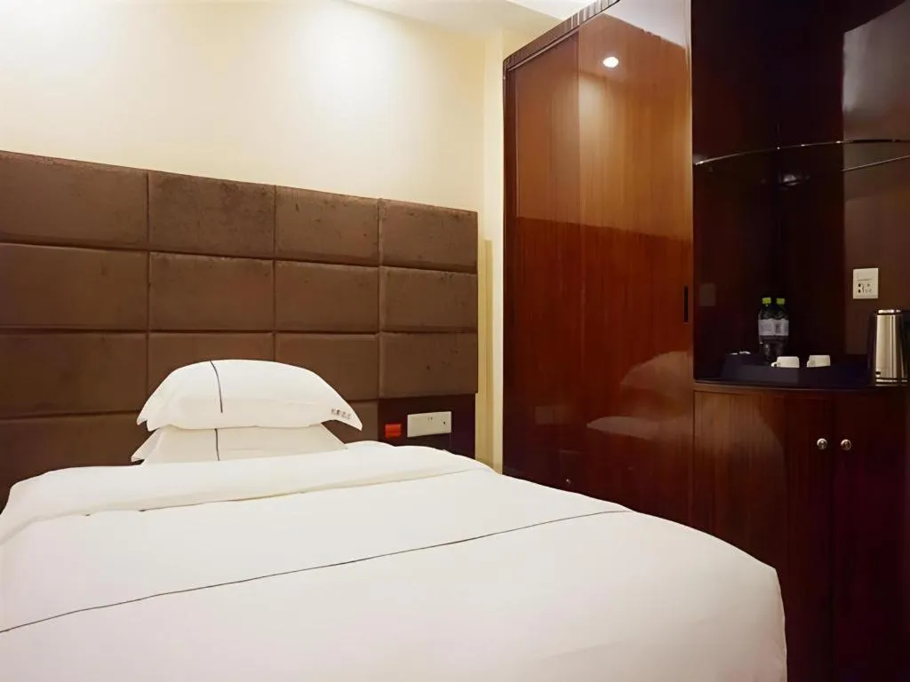 Bed in Jingtu hotel zhanjiang dingsheng plaza store