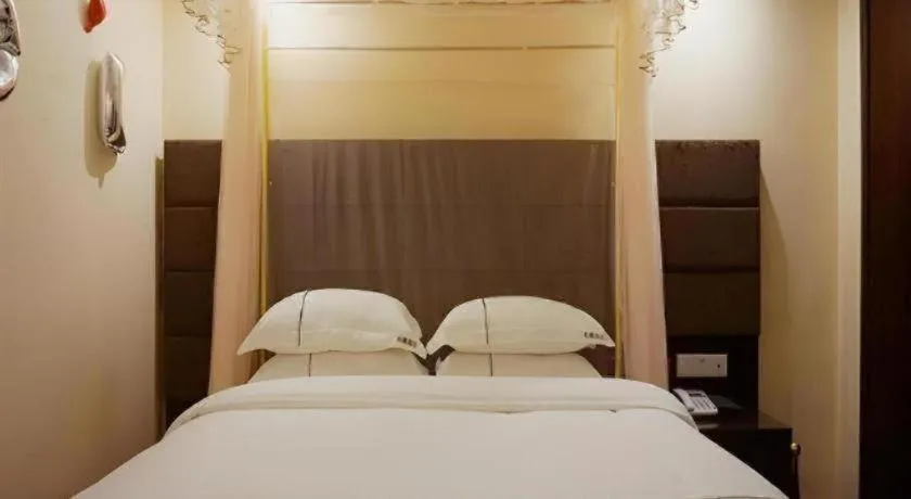 Bed in Jingtu hotel zhanjiang dingsheng plaza store