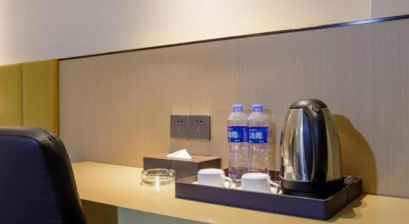 Jingtu hotel zhanjiang dingsheng plaza store