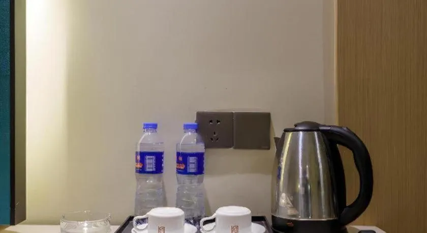 Jingtu hotel zhanjiang dingsheng plaza store