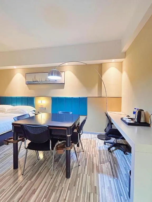 Jingtu hotel zhanjiang dingsheng plaza store