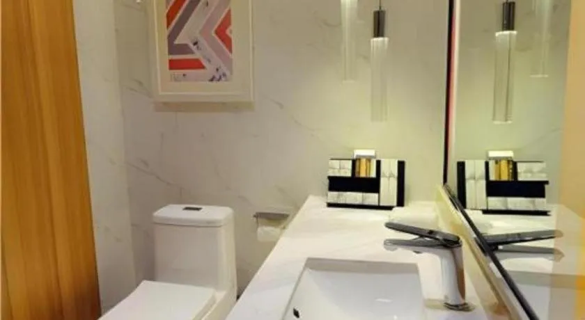 Borrman Hotel Maoming High-speed Railway Station