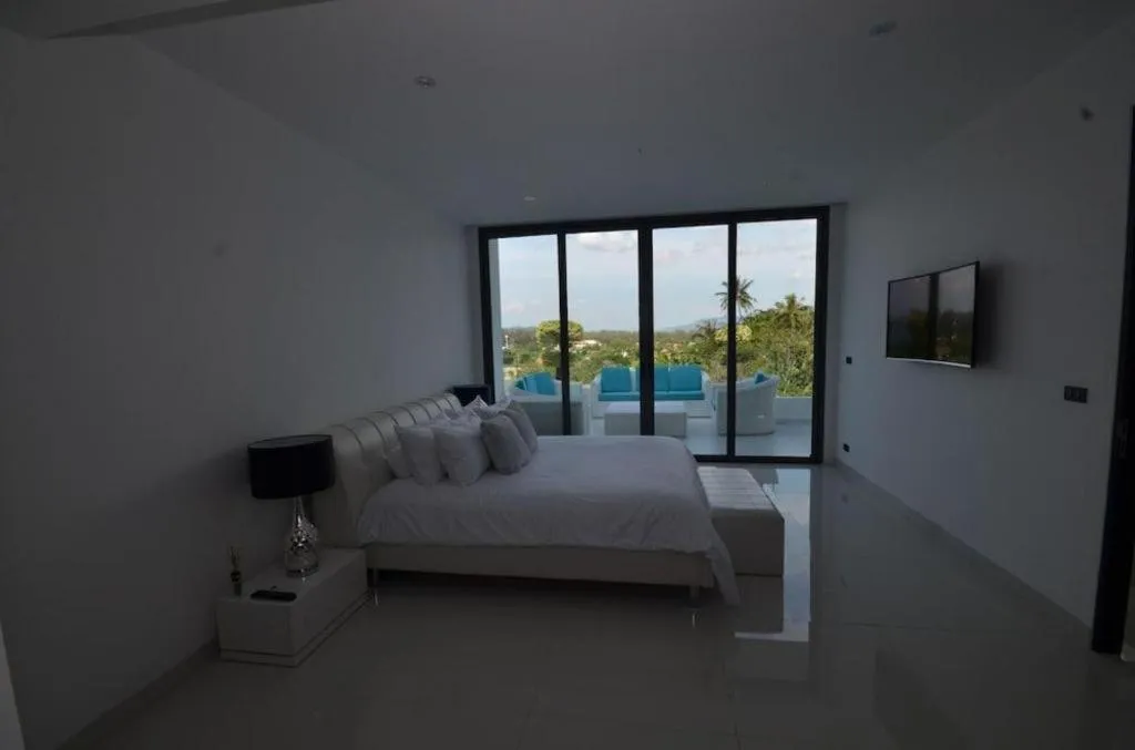 Bed in Sansuri Resort