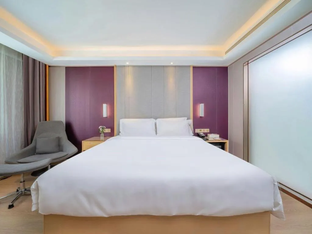 Bed in Lavande Hotels Guangzhou Baiyun Avenue North Metro Station